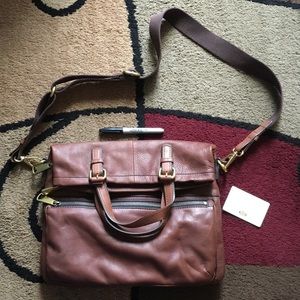 Fossil Large Explorer Leather Tote Crossbody - Gently Used